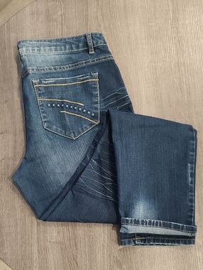 Women’s Blue Wash Stretch Jeans